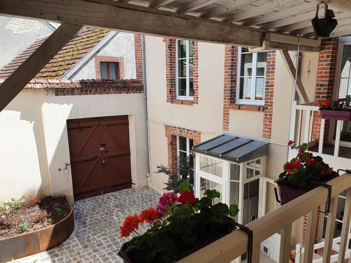 La Cour Des Marotiers Bed & Breakfast Mareuil-sur-Ay Dış mekan fotoğraf
